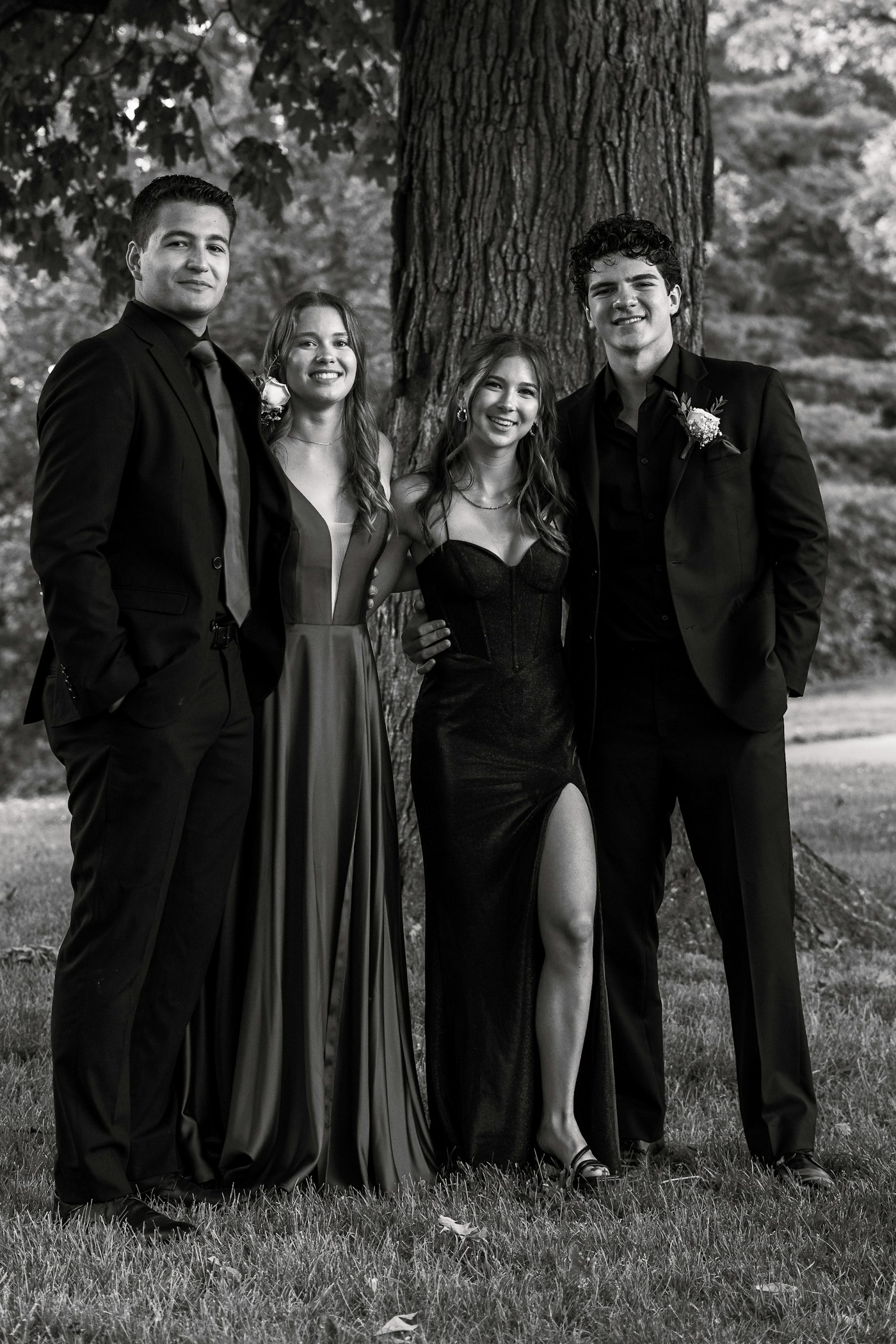 Group of friends dressed for their school prom